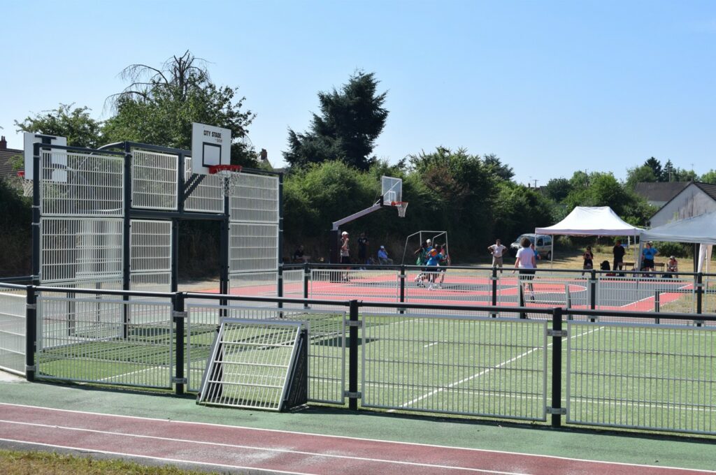 chateaumeillant, city stade etterrain de basket 3x3